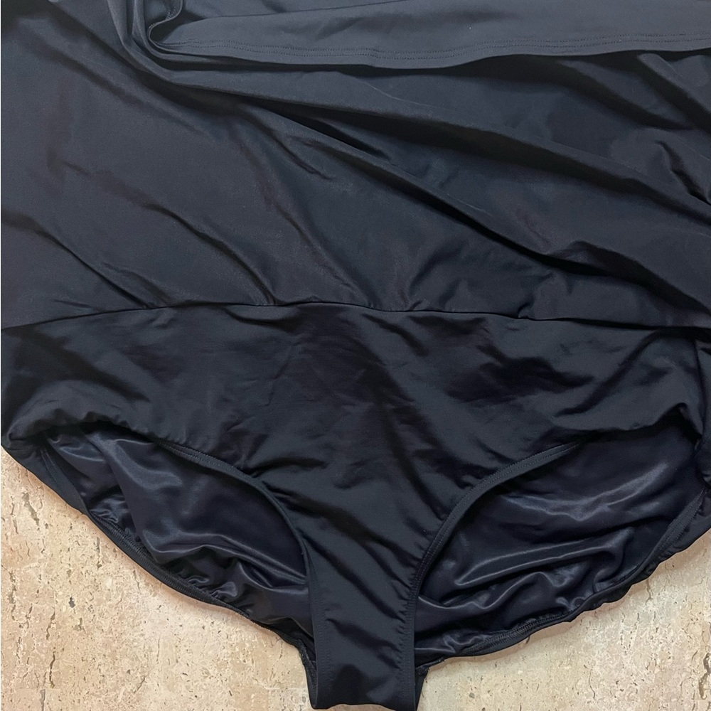 Land’s End 3 Piece Swim/ Athletic Outfit Black Size 22W Top/Skort/Shorts - Picture 6 of 11